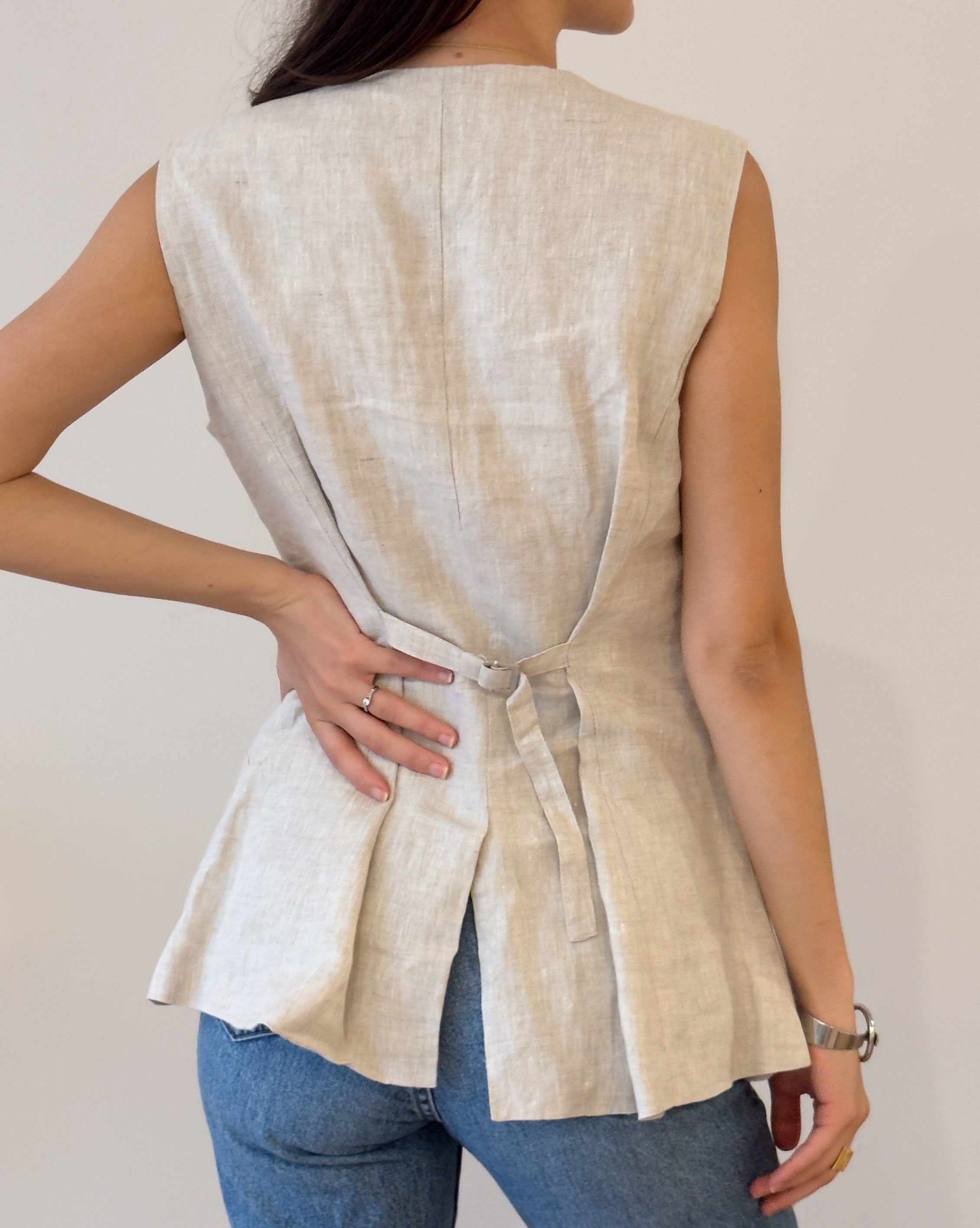 LINEN VEST